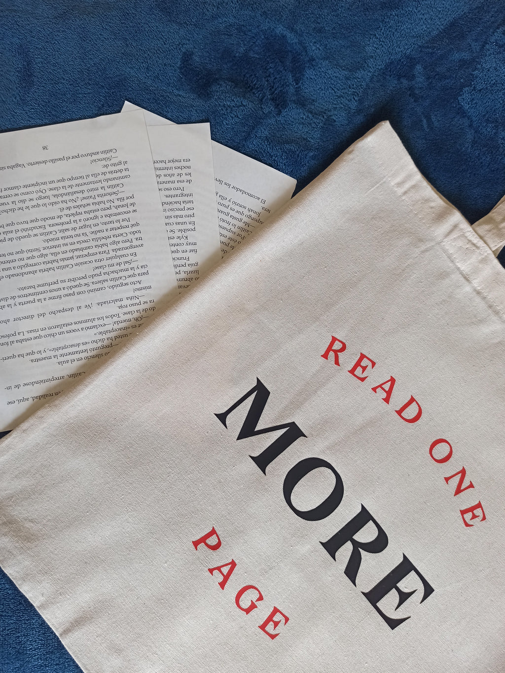 TOTE BAG READ ONE MORE PAGE